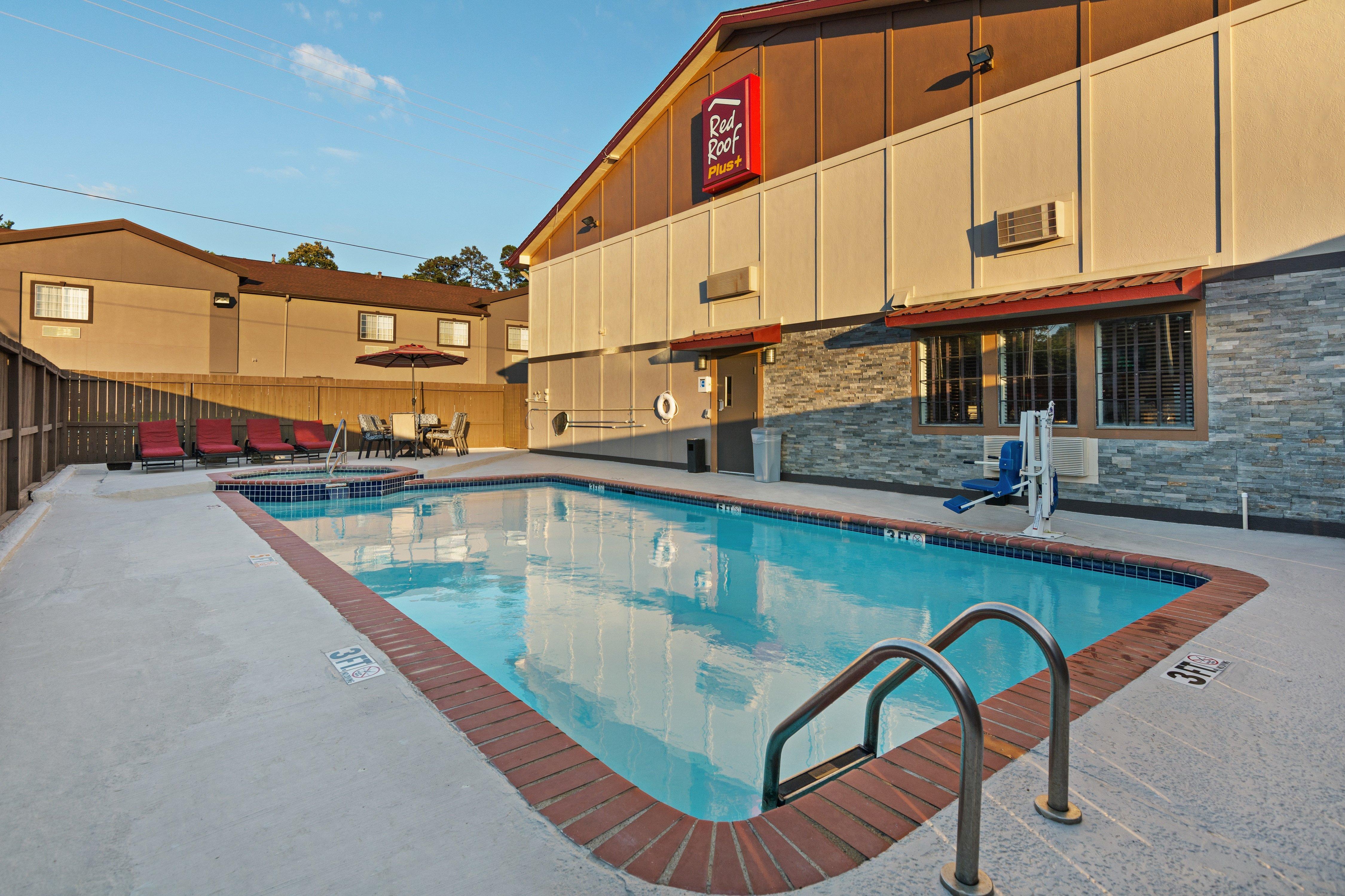 Red Roof Inn Plus+ Huntsville Kültér fotó