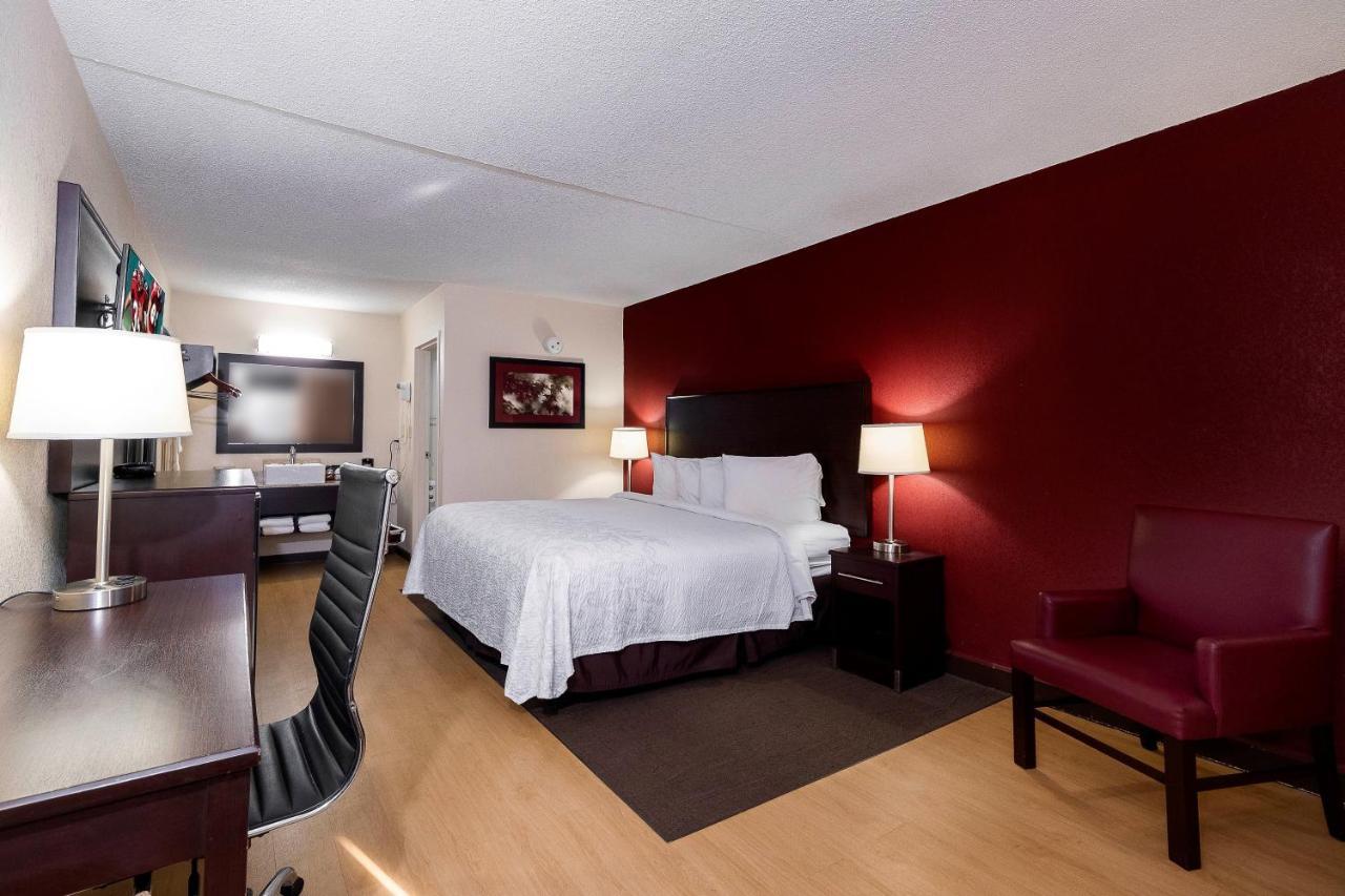 Red Roof Inn Plus+ Huntsville Kültér fotó